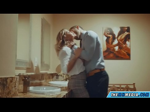 ❤️ Кога бујна русокоса ќе ве заведе во јавен тоалет ❤ Анално порно на mk.pornolemon.ru ❌️❤